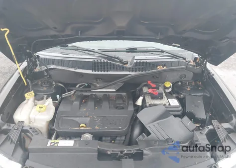 2014 Jeep Compass Sport z USA, uszkodzony, nr VIN 1C4NJDBB7ED842309